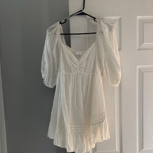 White dress with puff sleeves